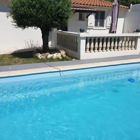 Villa Adorable Romantique Maison D'hote, Piscine, Wifi 4g, Proche Beziers *