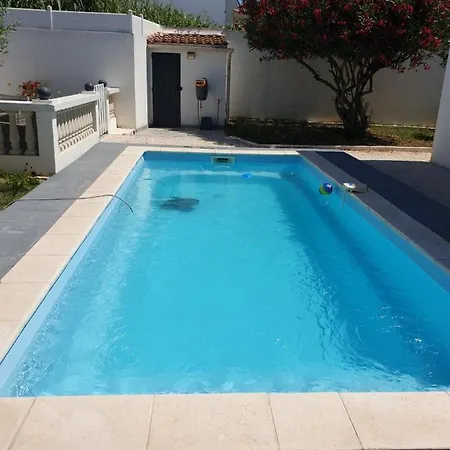 Adorable Romantique Maison D'hote, Piscine, Wifi 4g, Proche Beziers